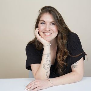 Meet your Posher, Olivia